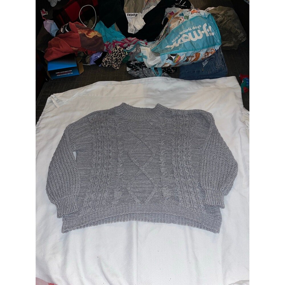 Women’s SO Grey Long Sleeve Sweater Size XXL